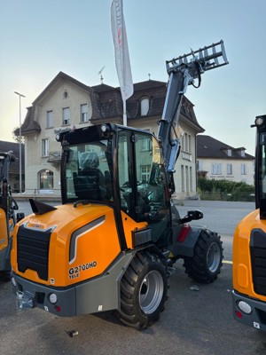 Giant G2700 TELE HD CABINE