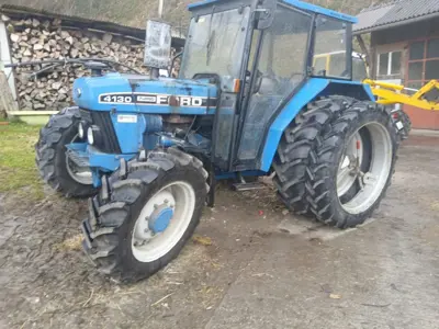 Ford 4130 AWD