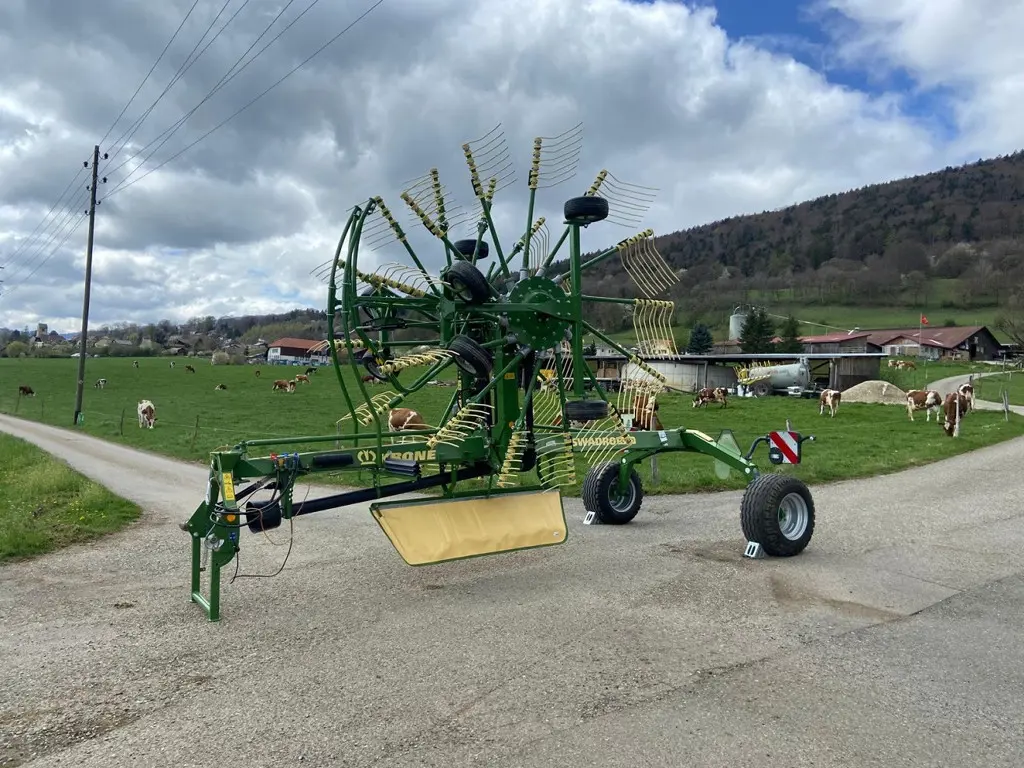 2c55da41-50ea-47b3-ba89-fa32a26d5585-Krone TC 760 (12).jpg