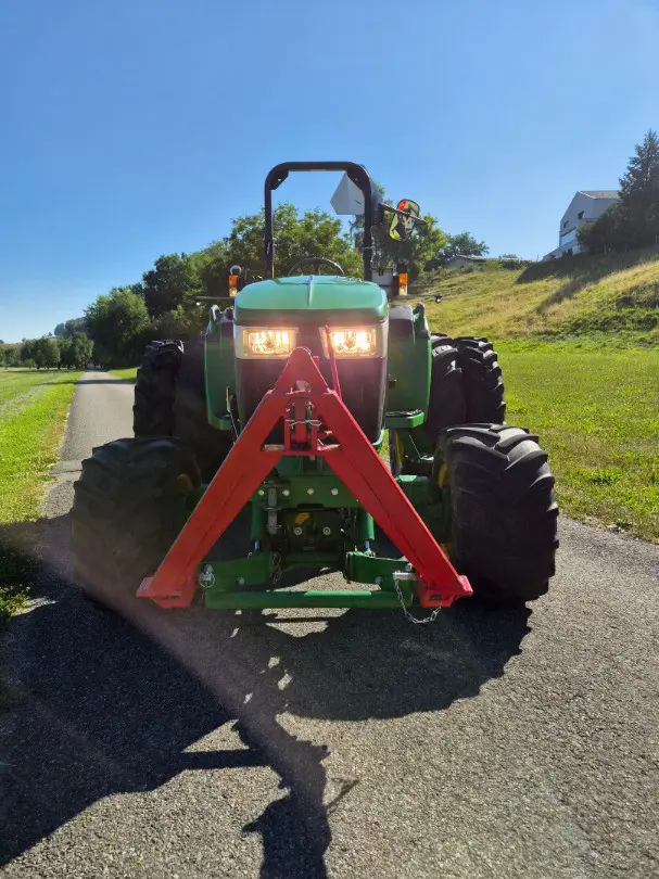John Deere 4066M
