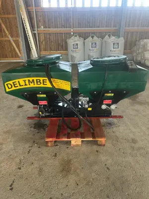 Semoir double cuve petites graines Delimbe