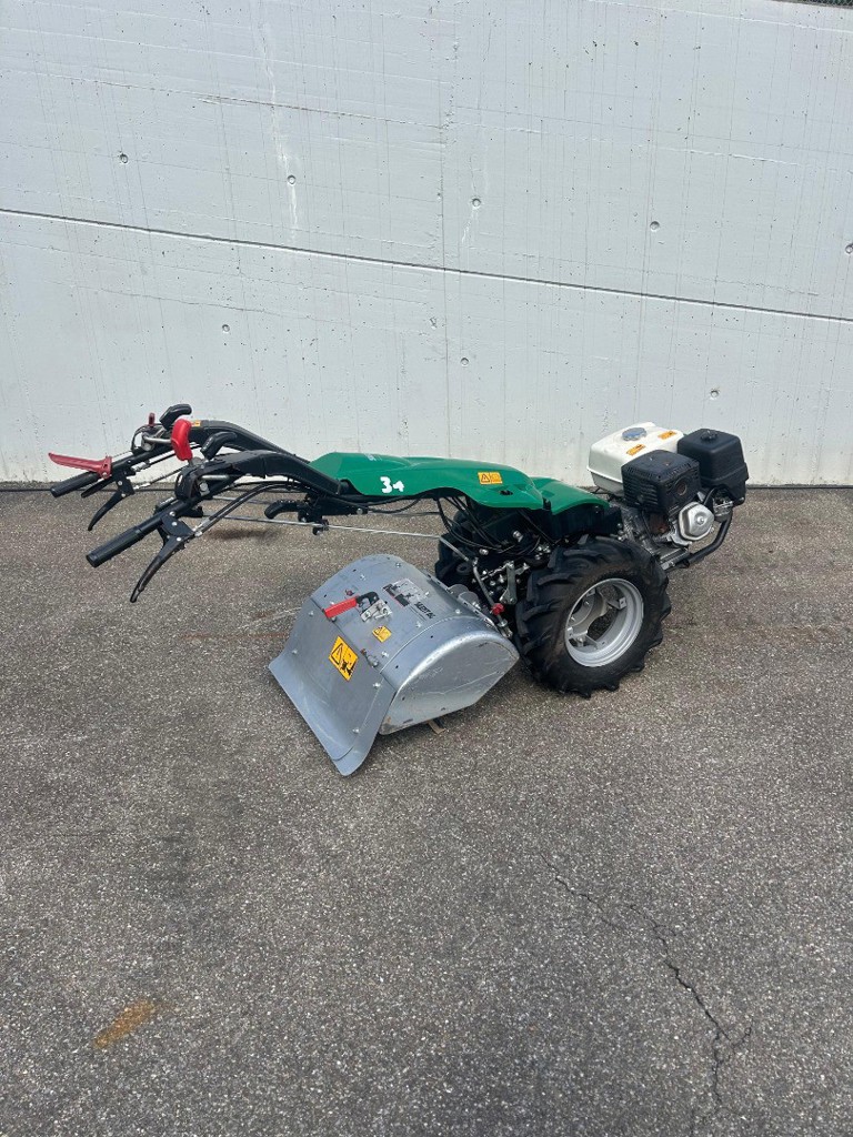 d1a42fdf-5eeb-4db9-9fed-2d9276c86aca-WhatsApp Image 2025-09-09 at 15.jpg