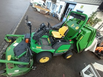 John Deere 1445 Frontmäher mit Allrad
