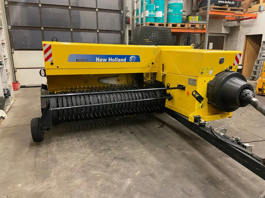New Holland BC 5070 Kleinballenpresse