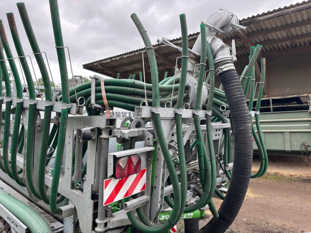 dc3ae683-a700-408d-a55b-54c072142c01-WhatsApp Image 2025-06-24 at 06.jpg