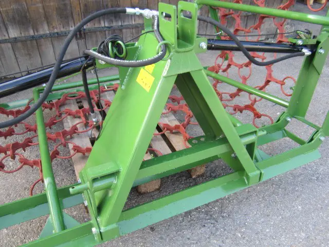 3dcb2589-51e0-44fb-afd4-fd7884fe1300-4 Meter Hydraulisch mit 2 Zylinder (28).png