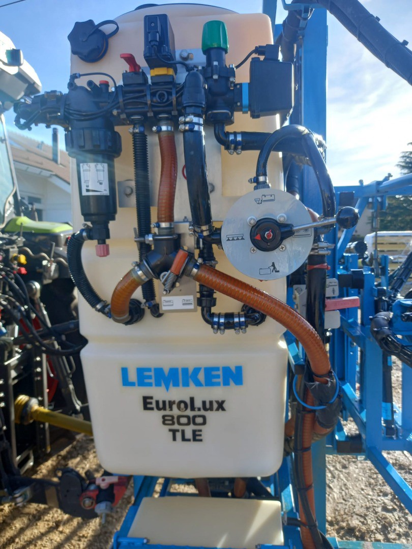 46373f13-cbfa-4102-ae1c-687b09eb2852-WhatsApp Image 2025-11-19 à 11.jpg