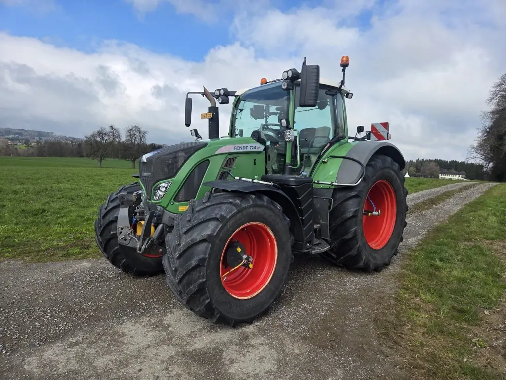 Fendt 724