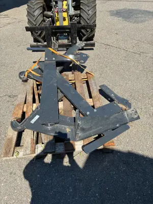 Frontladeranbauteile Stoll zu Fendt 300
