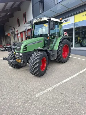 Traktor Fendt Farmer 309 CA mit Doppelräder hinten