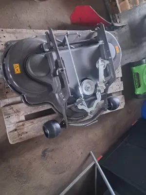 Rasentraktor Rider Mähwerk