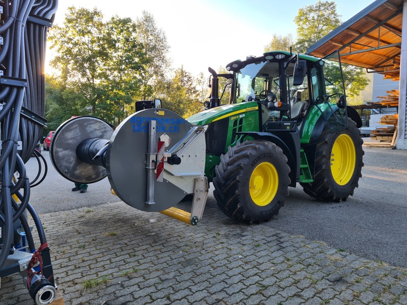 386fdc74-b109-4425-ab40-2ba4f587d825-Schlauchhaspel H 1000 m. John Deere.jpg