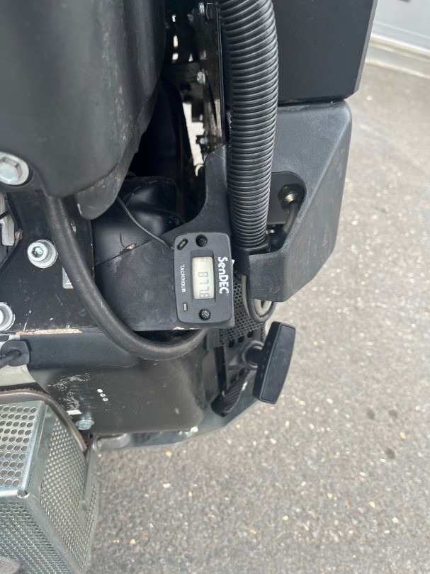 f7c3b6a0-b337-43a7-86de-566542df84a4-Aebi CC 66 5.jpg