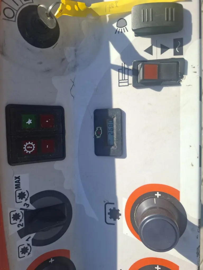 71dca710-413e-41e9-bde5-e6920e5c84ea-WhatsApp Image 2026-04-24 at 16.20.53 (1).jpg