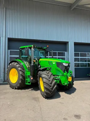 John Deere 6145R / Robert Aebi Landtechnik AG