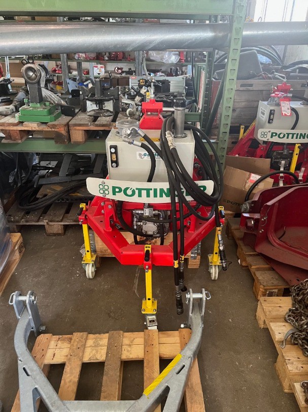 63e5ba9d-b8b9-4dbc-b7b2-4f4183bdbcad-Pöttinger Mergento 6.jpg