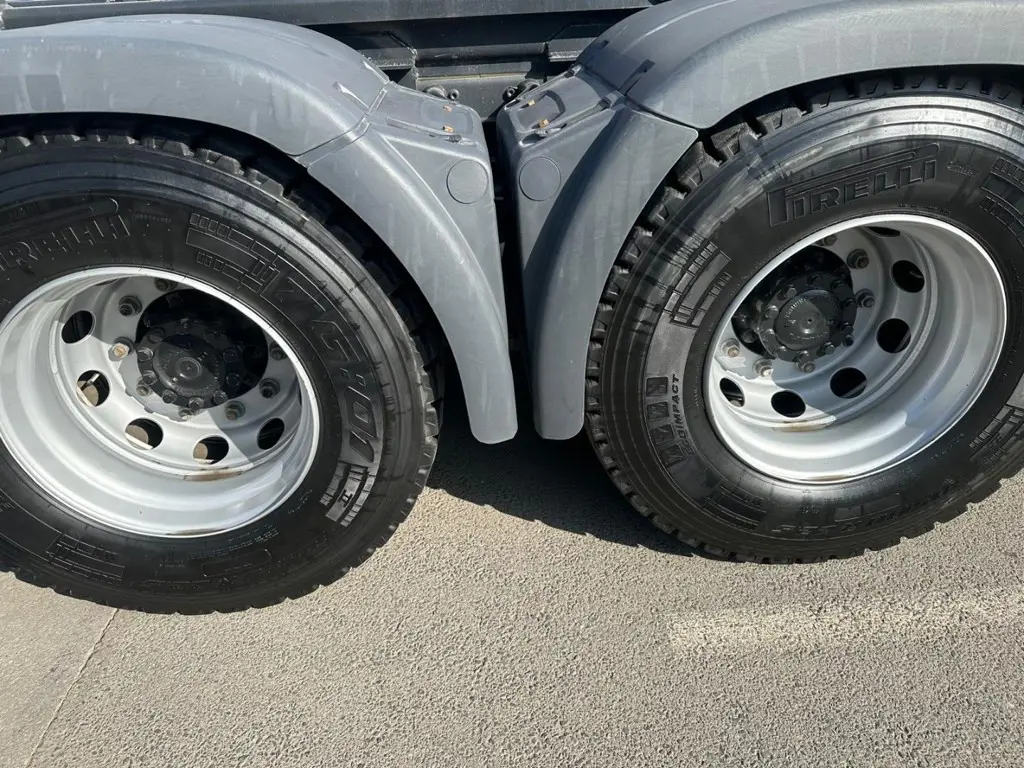 4d320f75-b978-4194-a231-dad25809fa79-WhatsApp Image 2026-03-10 at 16.44.43 (10).jpg