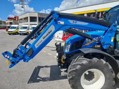 ALÖ - QUICKE Q 4 S Performance zu NH T 5.115 / Occ.