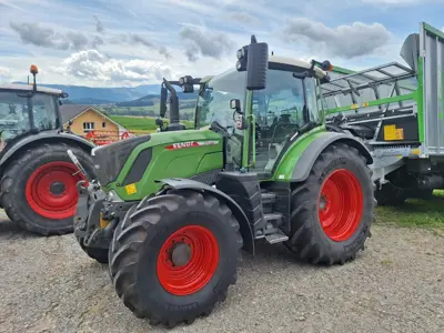 Fendt 313 S4 mit RTK Spurführung