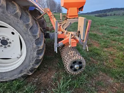 Walze mit Sägerät