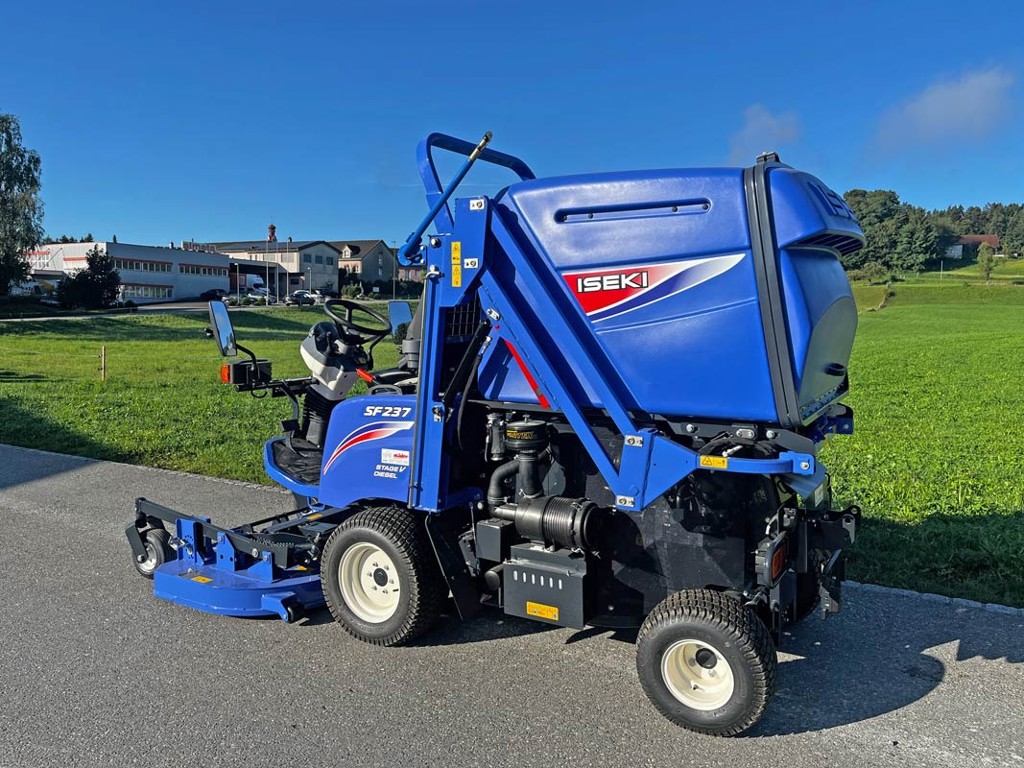 5c6fc6d1-0ab5-474f-968a-692b5c569c4b-35563-Iseki-Rasentraktor-SF-237-F-(2).jpg