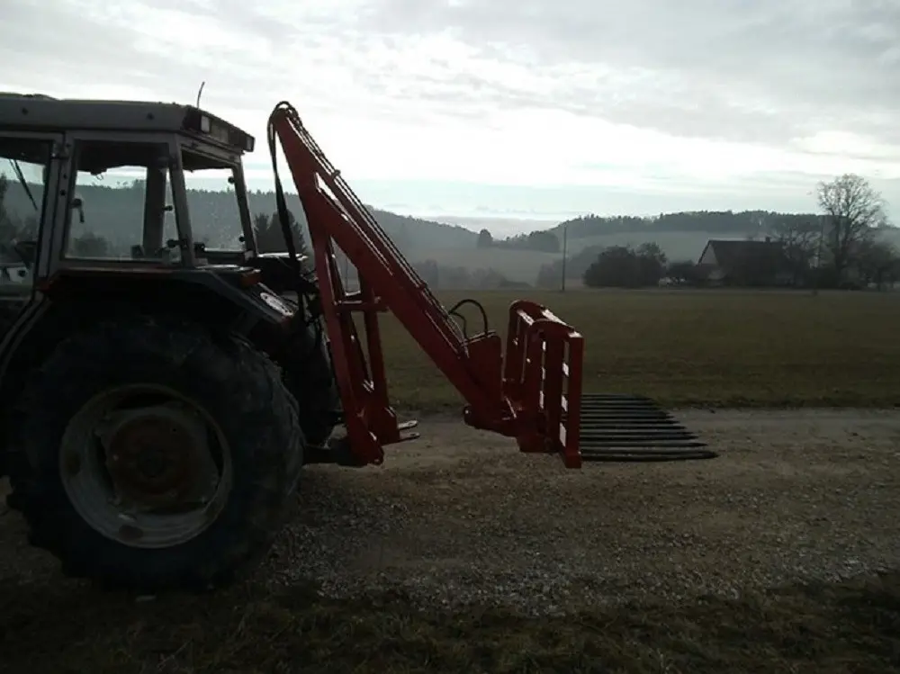 de3ab9c2-c8a9-43e7-a3b8-f95428e506f5-Inconnu Bonardo fourche (6).jpg