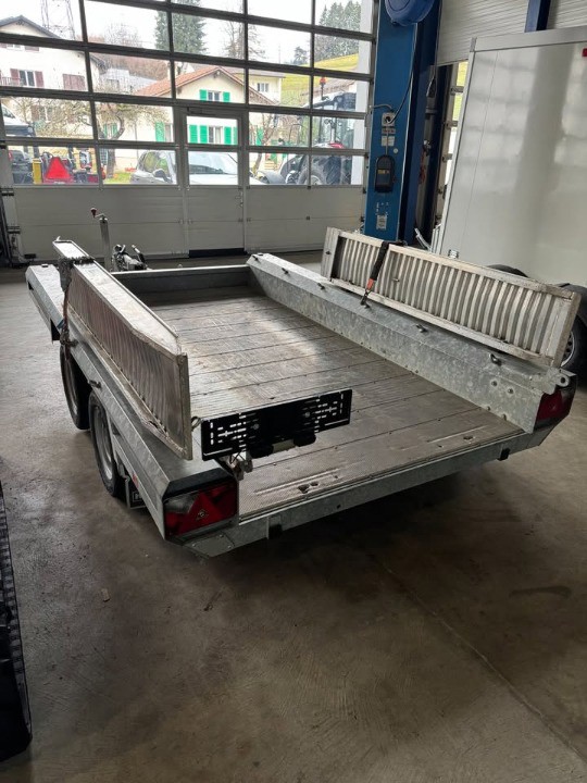 b5ff064c-3f28-4df9-a6fc-794ffa439b05-Remorque Hulco 1.jpg