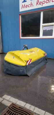Frontscheibenmähwerk Knüsel Tornado 266