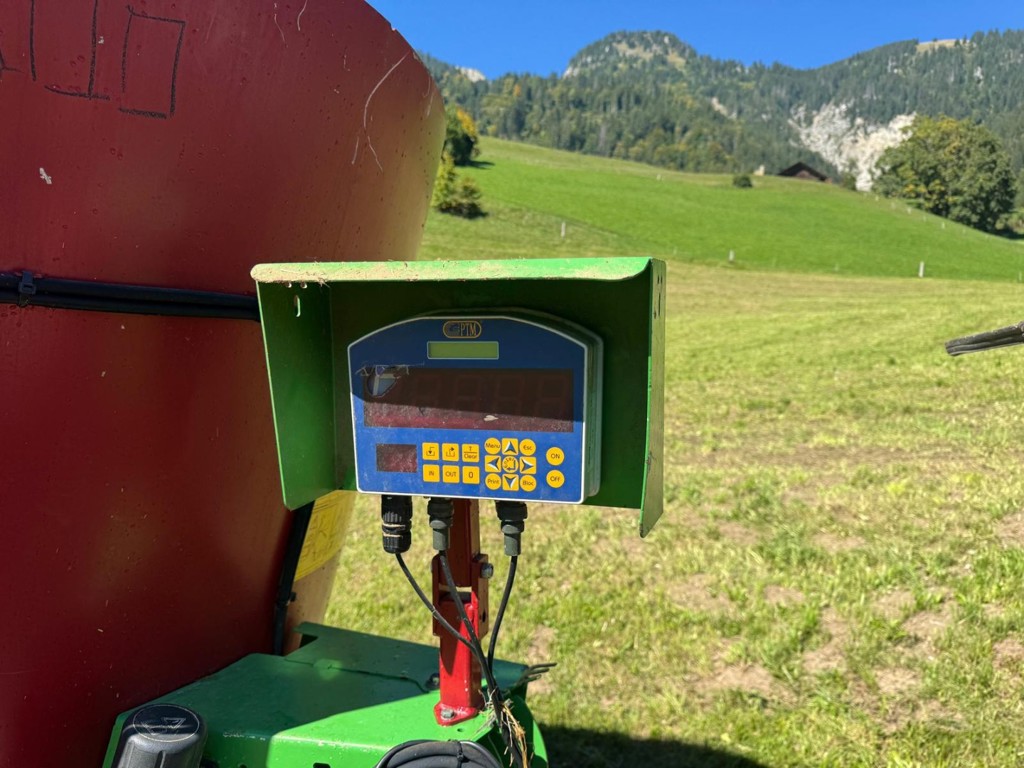 de223501-6d97-4a16-bc5a-8ea99d508289-PHOTO-2025-12-18-12-26-10 2.jpg