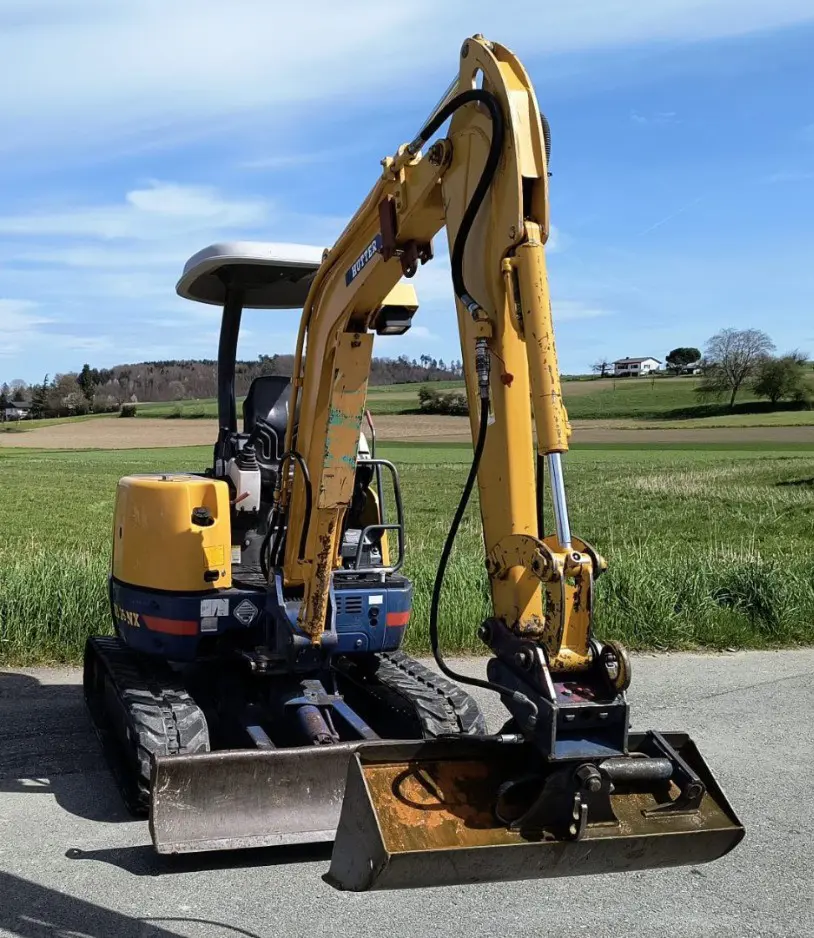 a16b9021-f49e-4caa-bdf3-5596f92e188c-Leiserag-Hutter-IHI 25NX.jpg