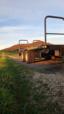 Anhänger Typ Müller 19-500/4 ab Lager