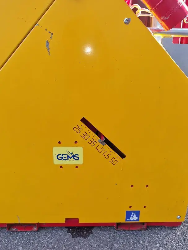 e92ee5c7-307a-4a28-9af6-1e5d437b9231-69bf51a1-cdf7-4887-bd61-c81e73108abf.jpg