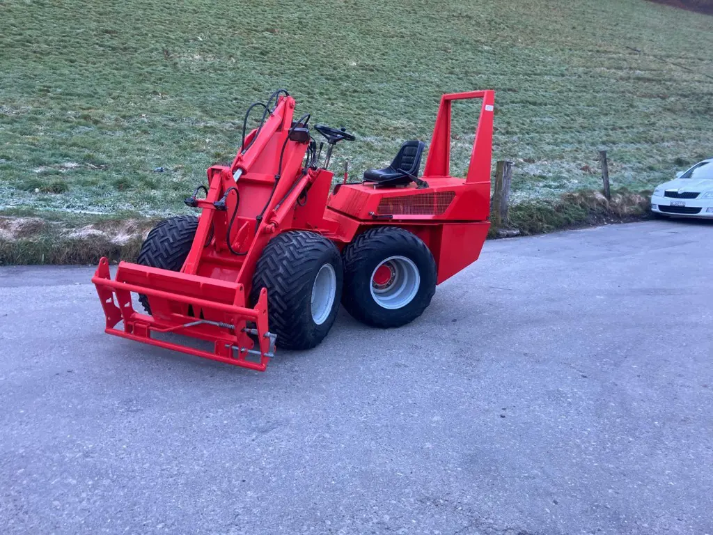 Weidemann 916