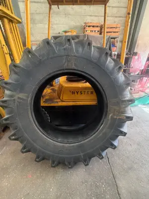2 pneus 18.4-34