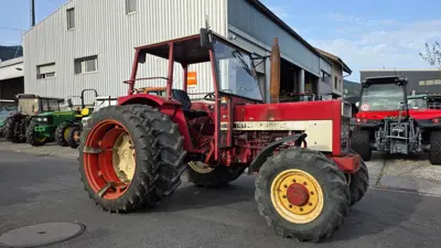 Traktor IH Case 733