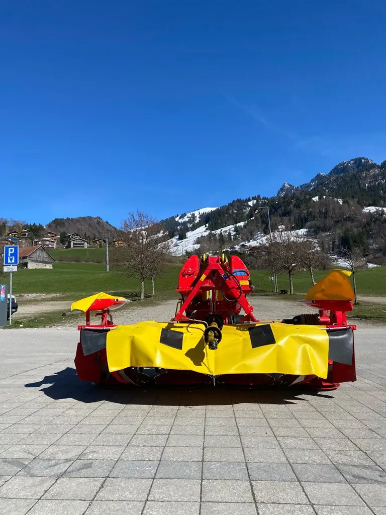 fd974f4e-6379-45ab-aadc-01515d80712b-WhatsApp Image 2026-03-18 at 08.52.13 (2).jpg