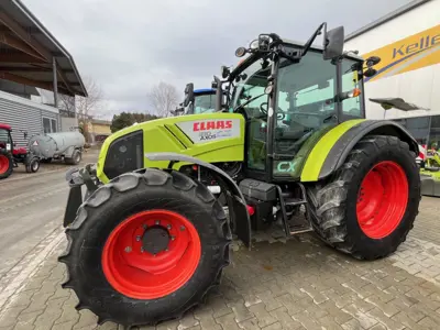 Traktor Claas Axos 330 CX mit Druckluftbremsanlage