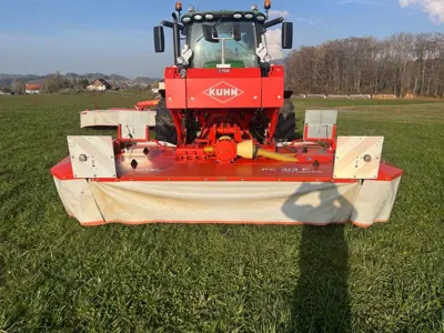 Faucheuse frontale Kuhn FC313F