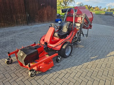 Aebi Terracut TC07 mit Mähwerk und Auffangbehälter