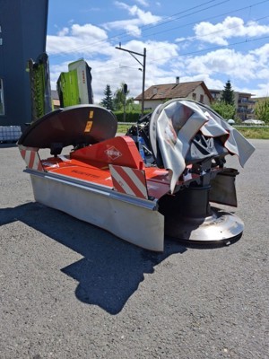 FAUCHEUSE-KUHN-PZ 300F