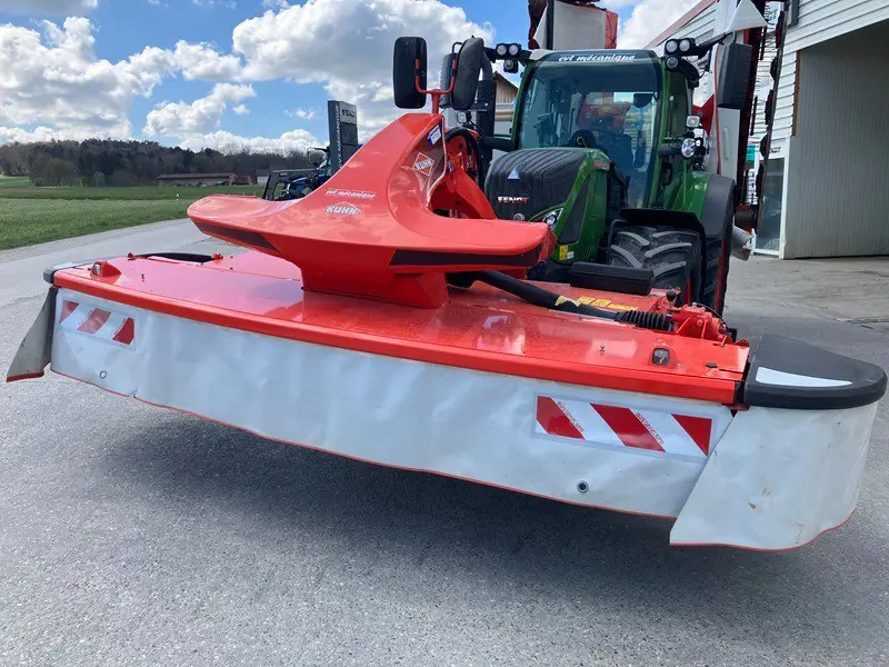 d3fc142f-9b55-49bc-990f-f2bd9222843a-Kuhn FC 3525 1.jpg