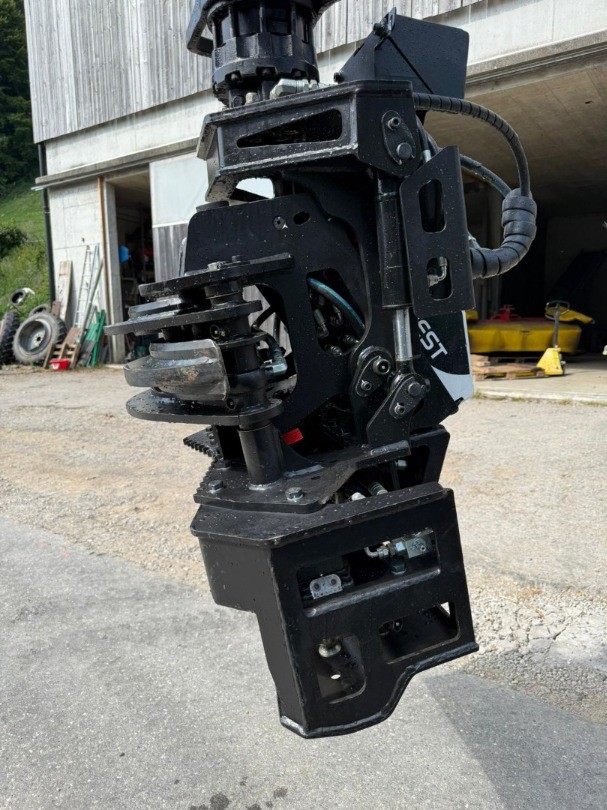 655918c5-3ec2-4aef-9e86-a88b9e6cead6-WhatsApp Bild 2025-08-13 um 21.jpg