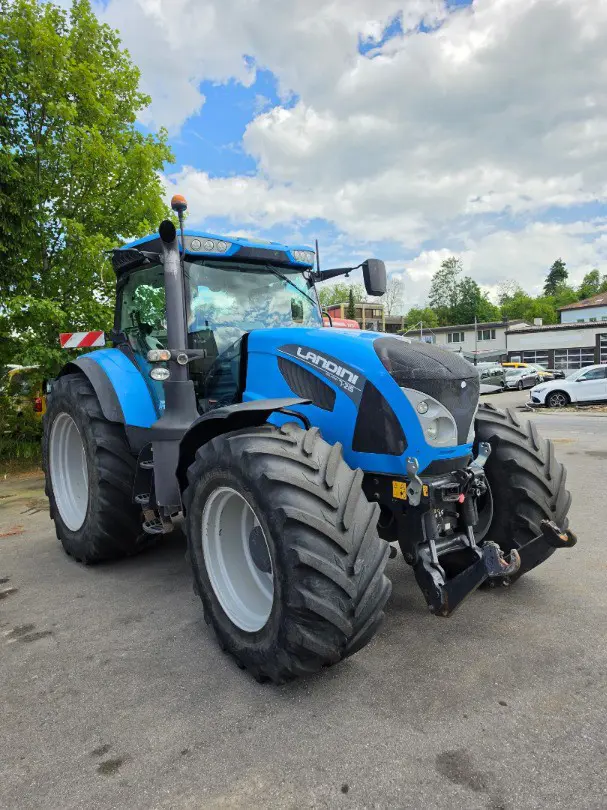 Traktor Landini 7-215 Baujahr 2016
