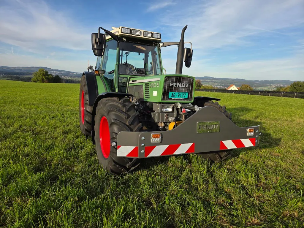 Zu verkaufen Top gepflegter Fendt Farmer 280 S