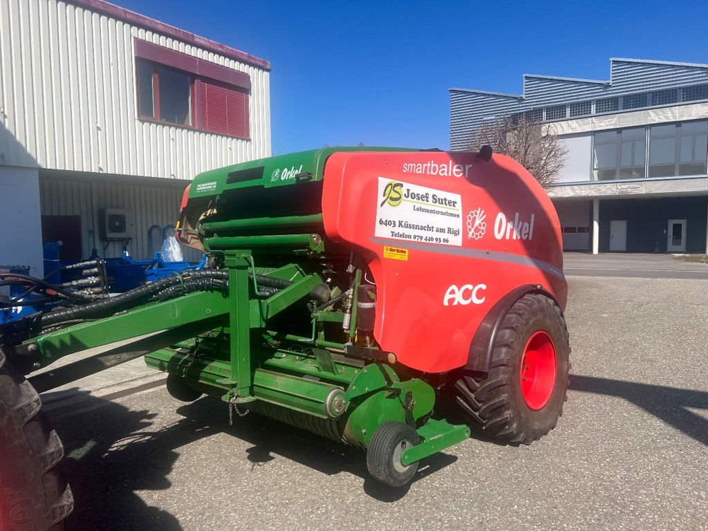 Rundballenpresse Orkel Smartballer mit Triebachse