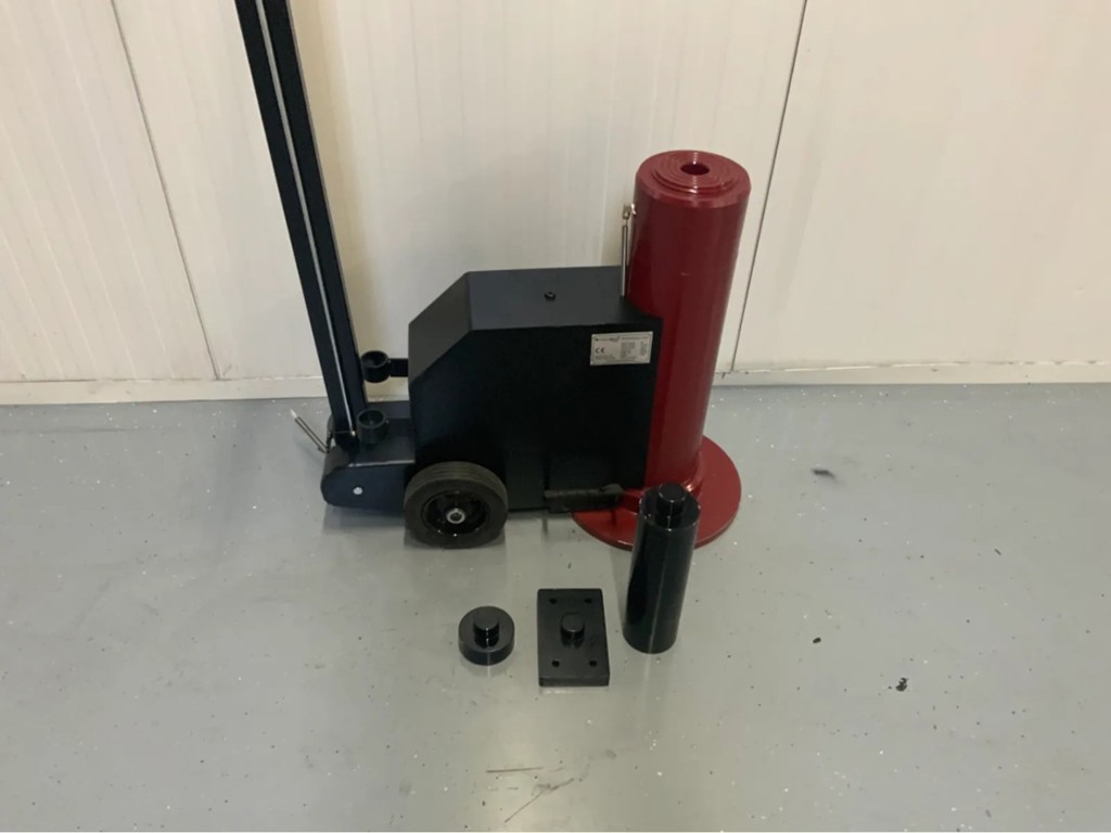 9e6a8d90-36ba-4e88-a88b-e4abdfa6eed4-10 conv.jpg