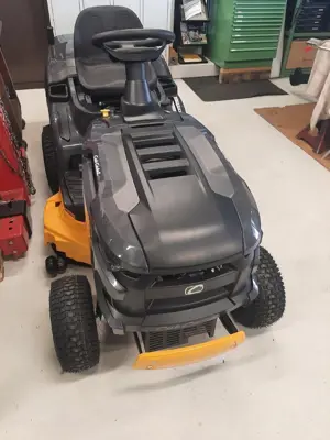 Rasentraktor Cub Cadet LT2 R92