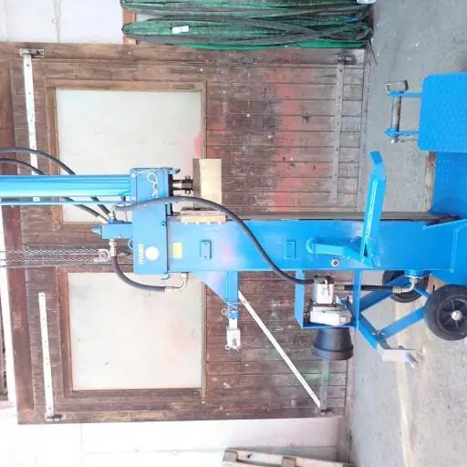 d8877b1a-b661-42ea-a297-bbe3b51a1f81-maerz 26 (1).jpg