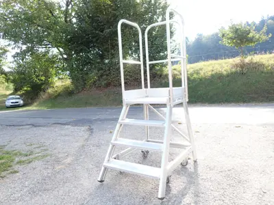 Treppe mit Podest, Servicetreppe