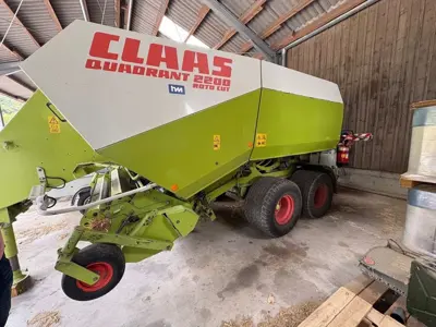 CLAAS QUADRANT 2200 RC